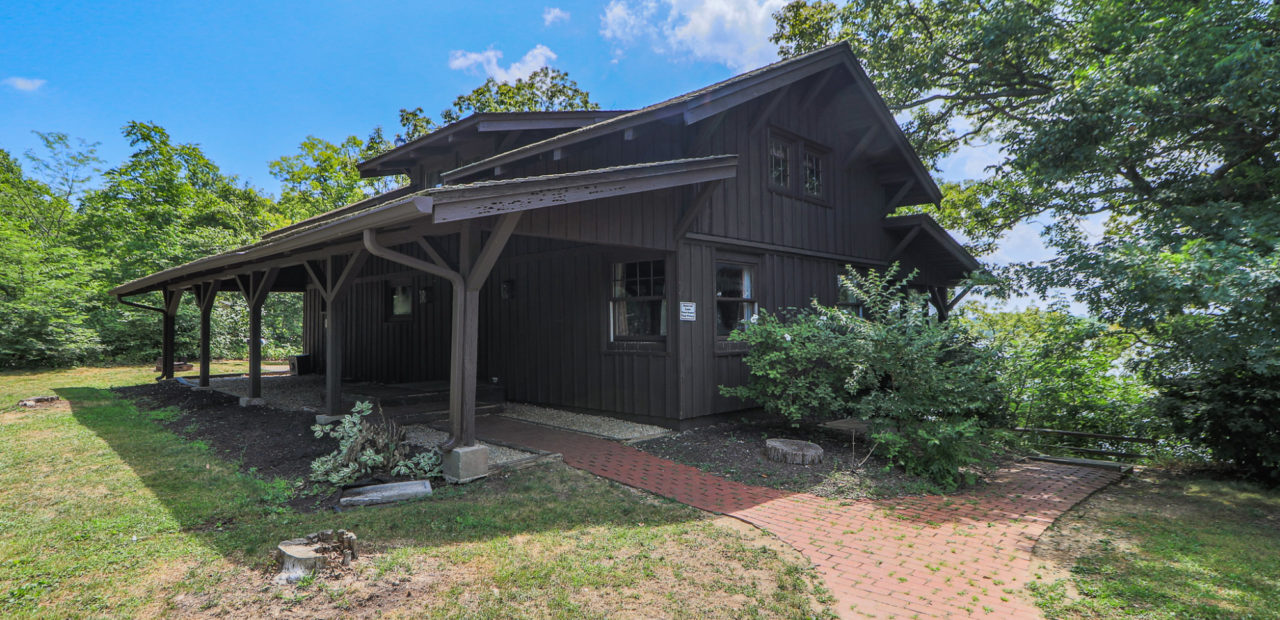 Harding Cabin | Deer Creek State Park Lodge